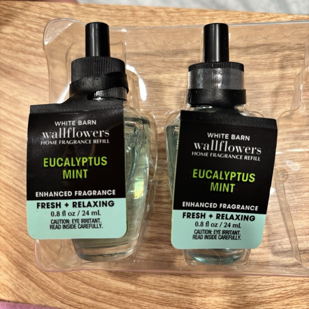 EUCALYPTUS MINT White Barn Bath & Body Works Wallflower Refill Bulb Lot of 2‎